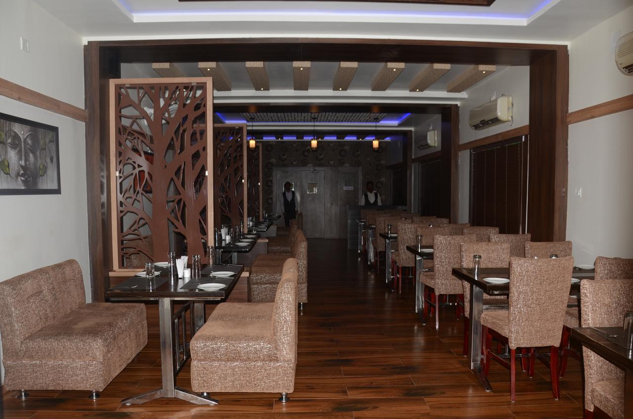 Balangir Hotel Triveni المظهر الخارجي الصورة
