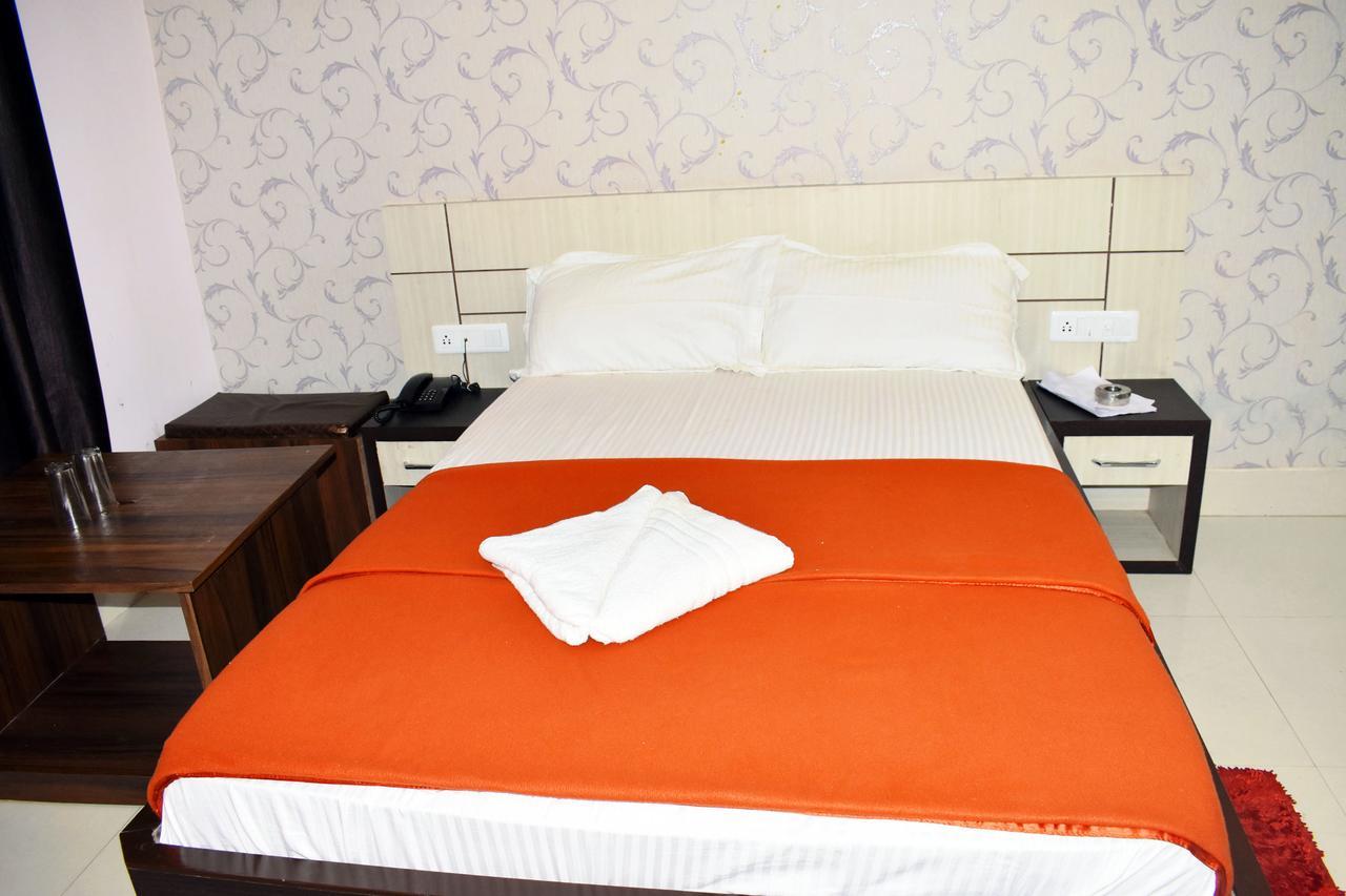 Balangir Hotel Triveni المظهر الخارجي الصورة